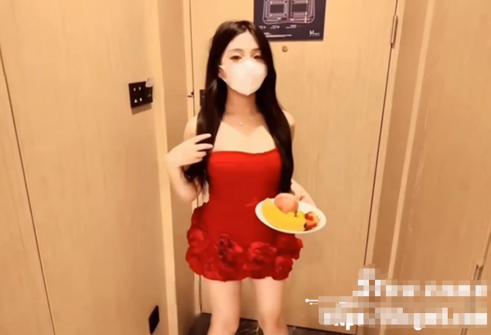 被各种刑具调教吹潮高Hメイリン モデルコレクション メイ高清在线观看